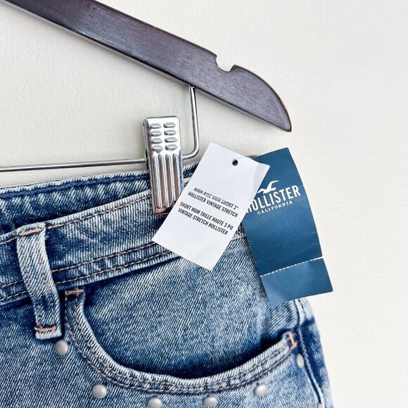 NWT Hollister High-Rise Mom Shorts 3” | Size 17 (W33) | Studded Distressed Denim - Picture 3 of 7